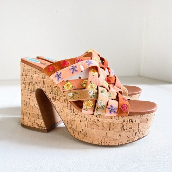 NWT Free People Lisbon Suede Floral Strappy Platform Slides 39 - Picture 3 of 4